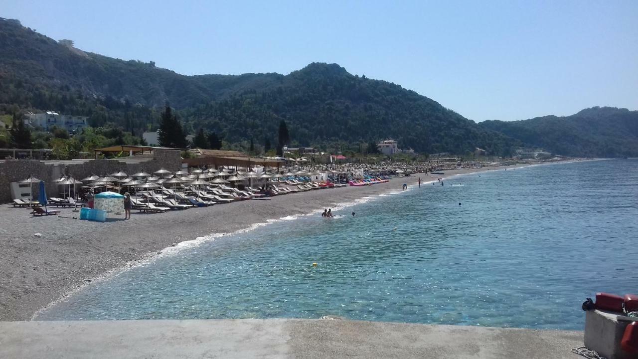 Bluflest Bed and Breakfast Dhërmi Εξωτερικό φωτογραφία